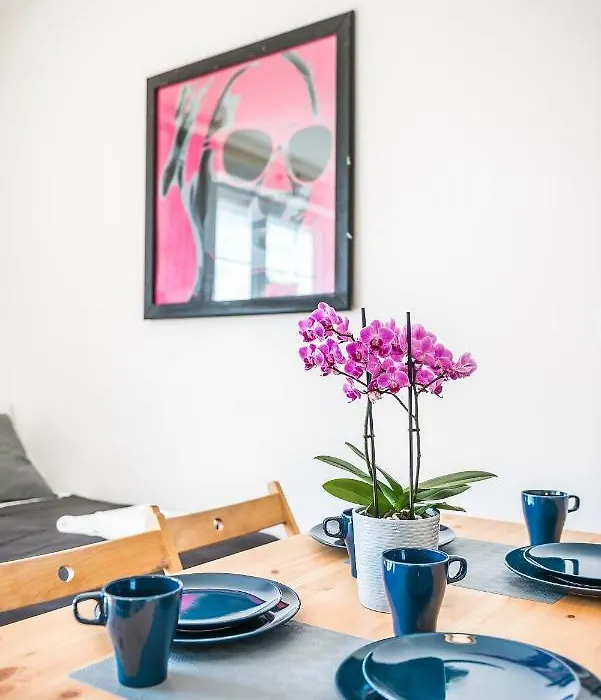 Sea Flats Studio - Beach & Private Parking-1